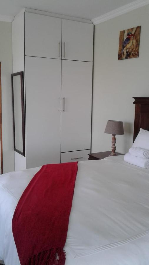Vinolux Guest House Mthatha Buitenkant foto